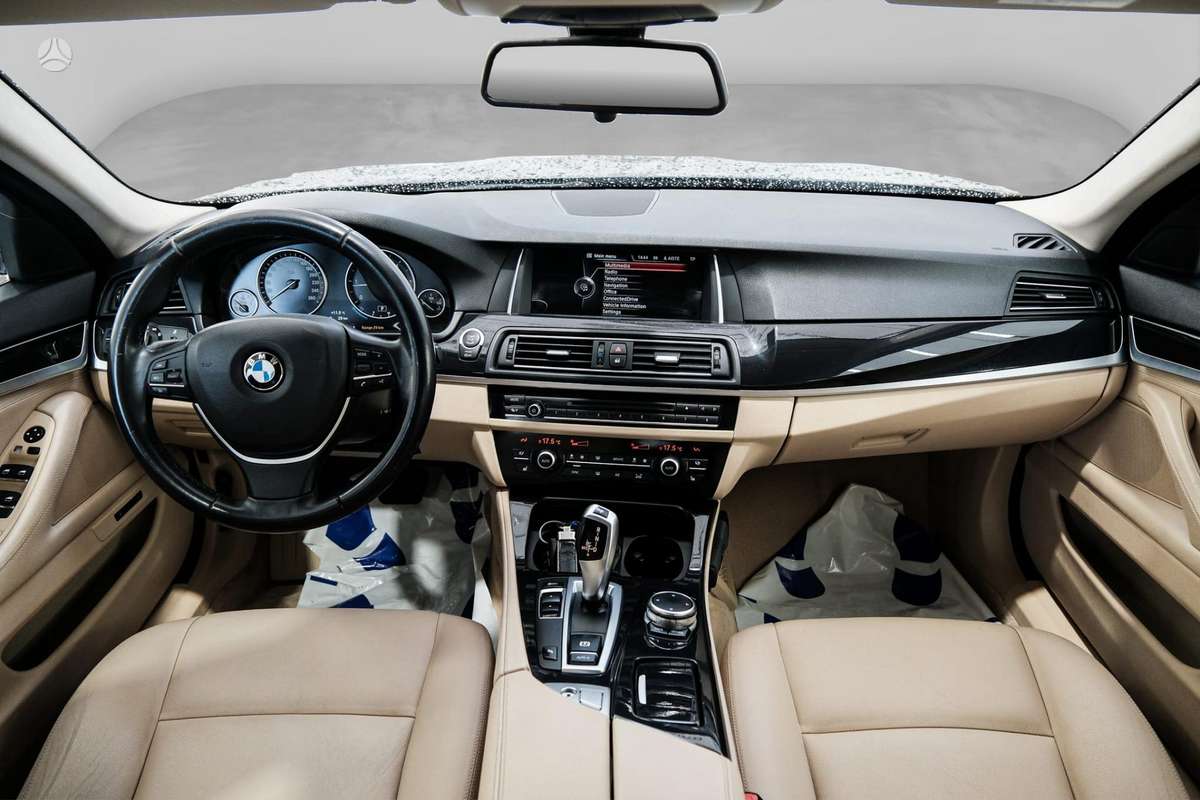 BMW 520, 2.0 l., Седан