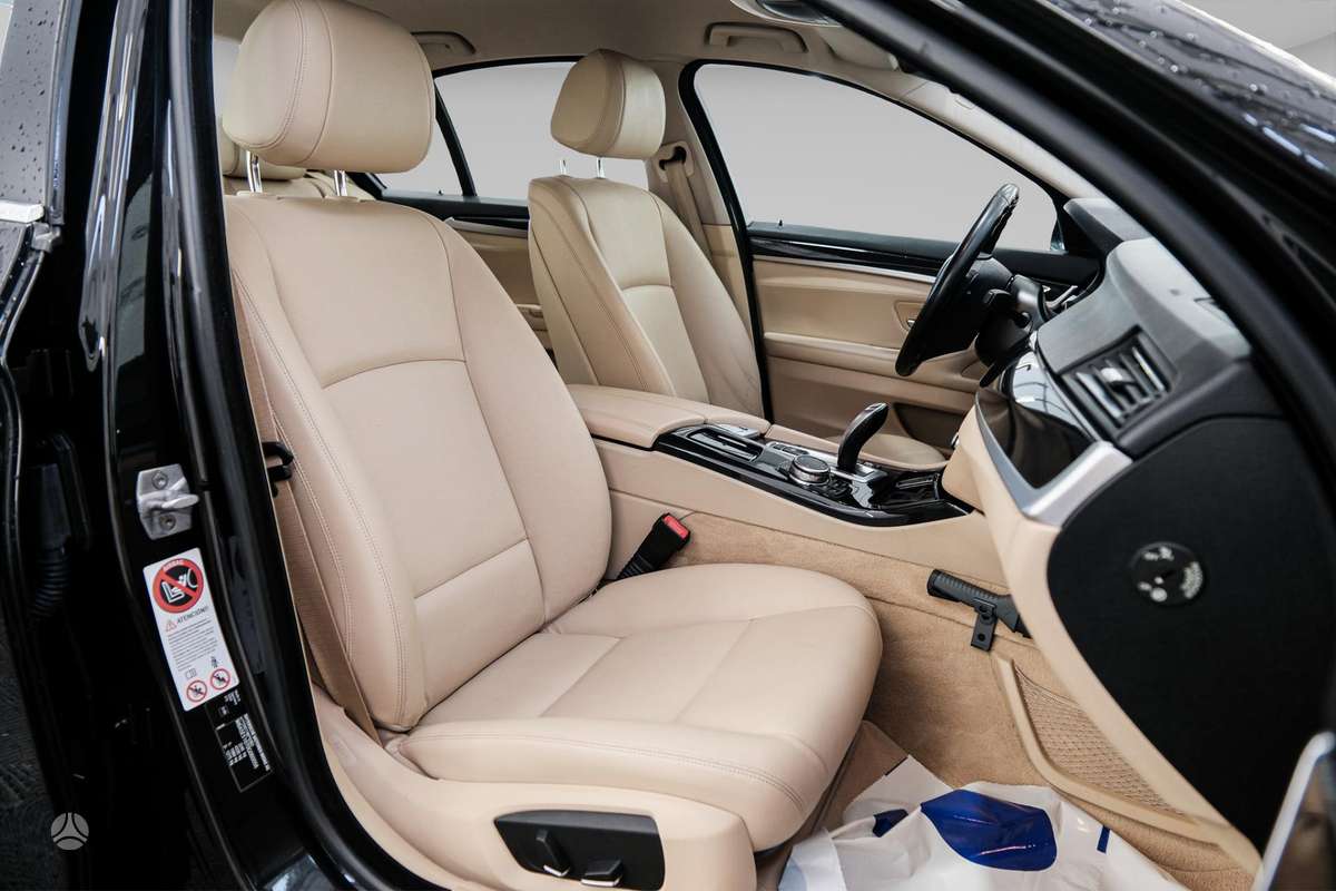 BMW 520, 2.0 l., Седан