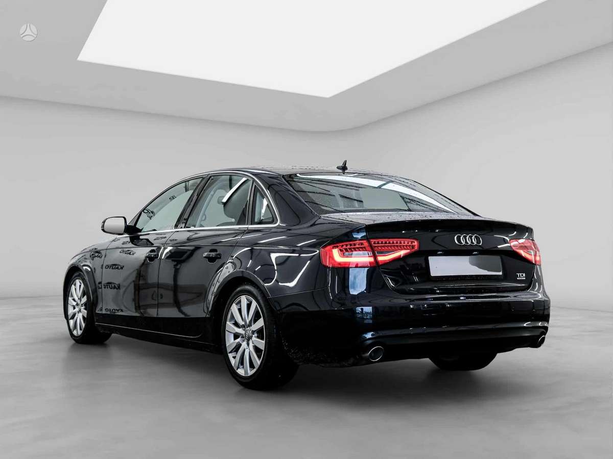 Audi A4, 3.0 l., sedanas