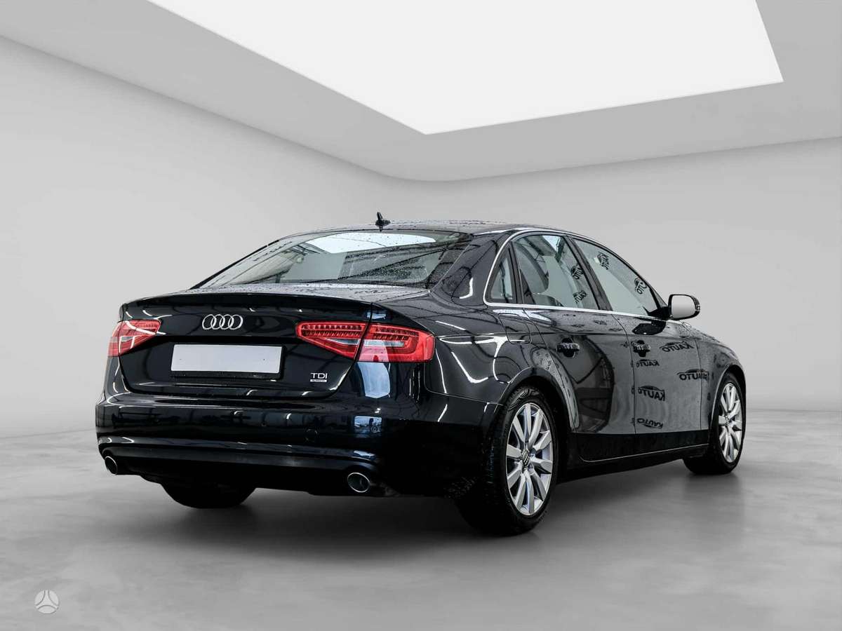 Audi A4, 3.0 l., sedanas