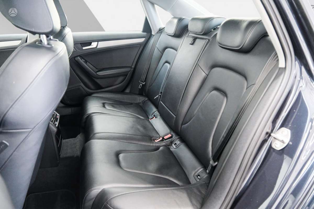 Audi A4, 3.0 l., sedanas