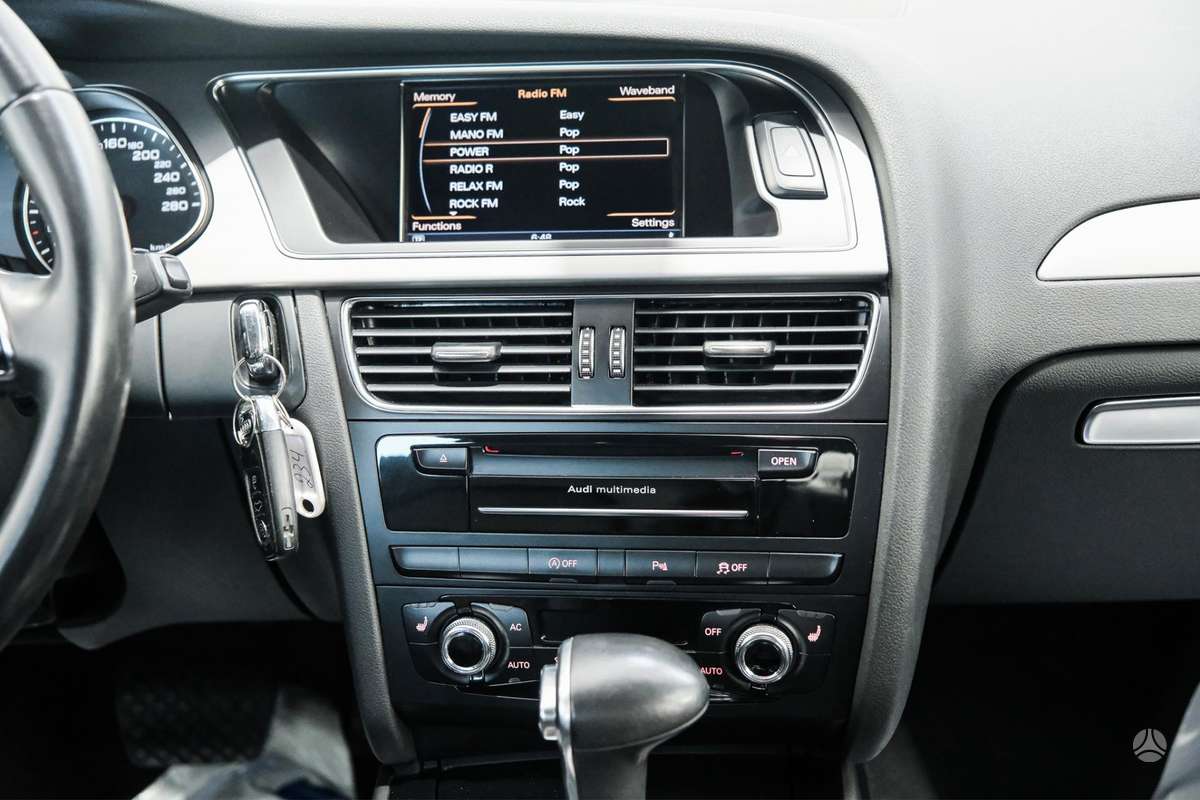 Audi A4, 3.0 l., sedanas