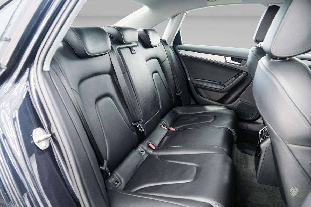Audi A4, 3.0 l., Седан