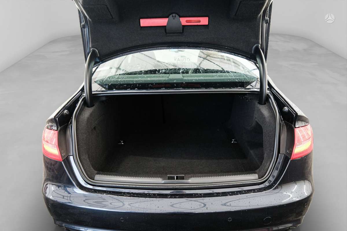 Audi A4, 3.0 l., sedanas