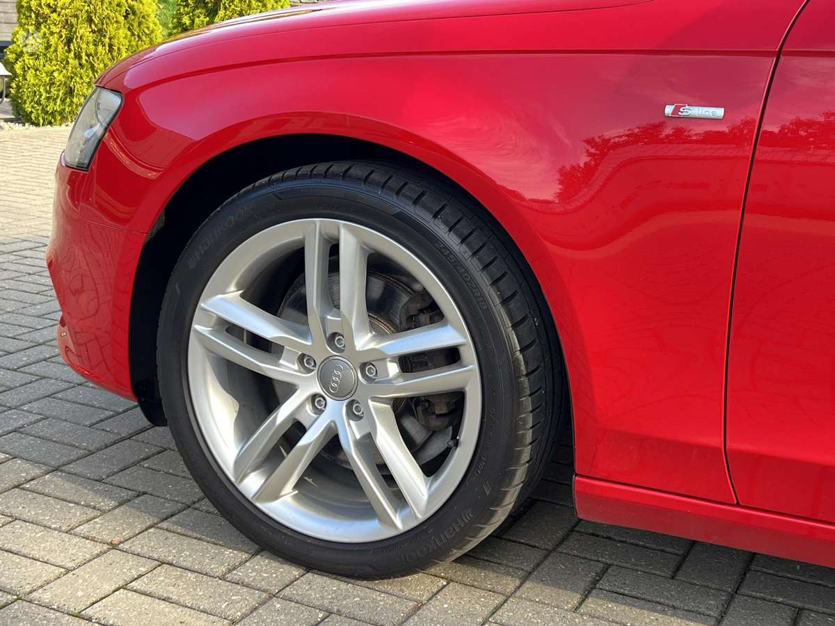 Audi A4, 1.8 l., universalas