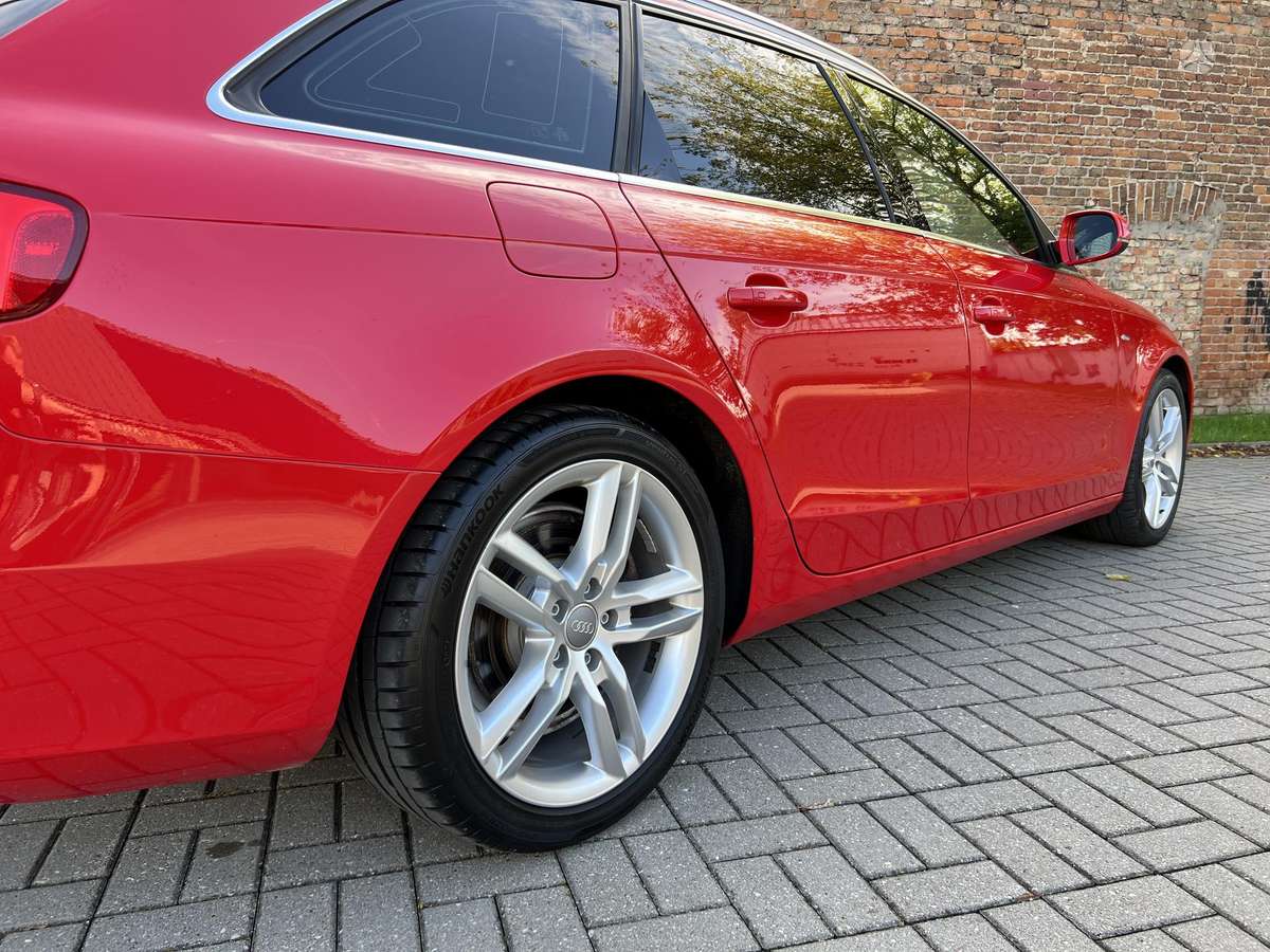 Audi A4, 1.8 l., universalas