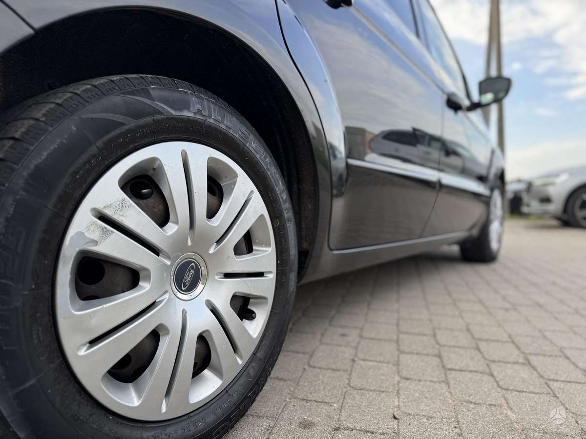 Ford S-MAX, 2.0 l., Минивэн