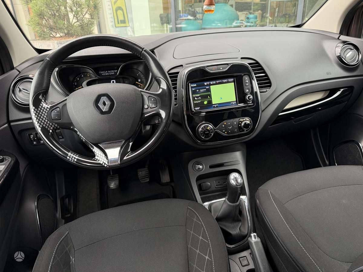 Renault Captur, 1.5 l., off-road / crossover