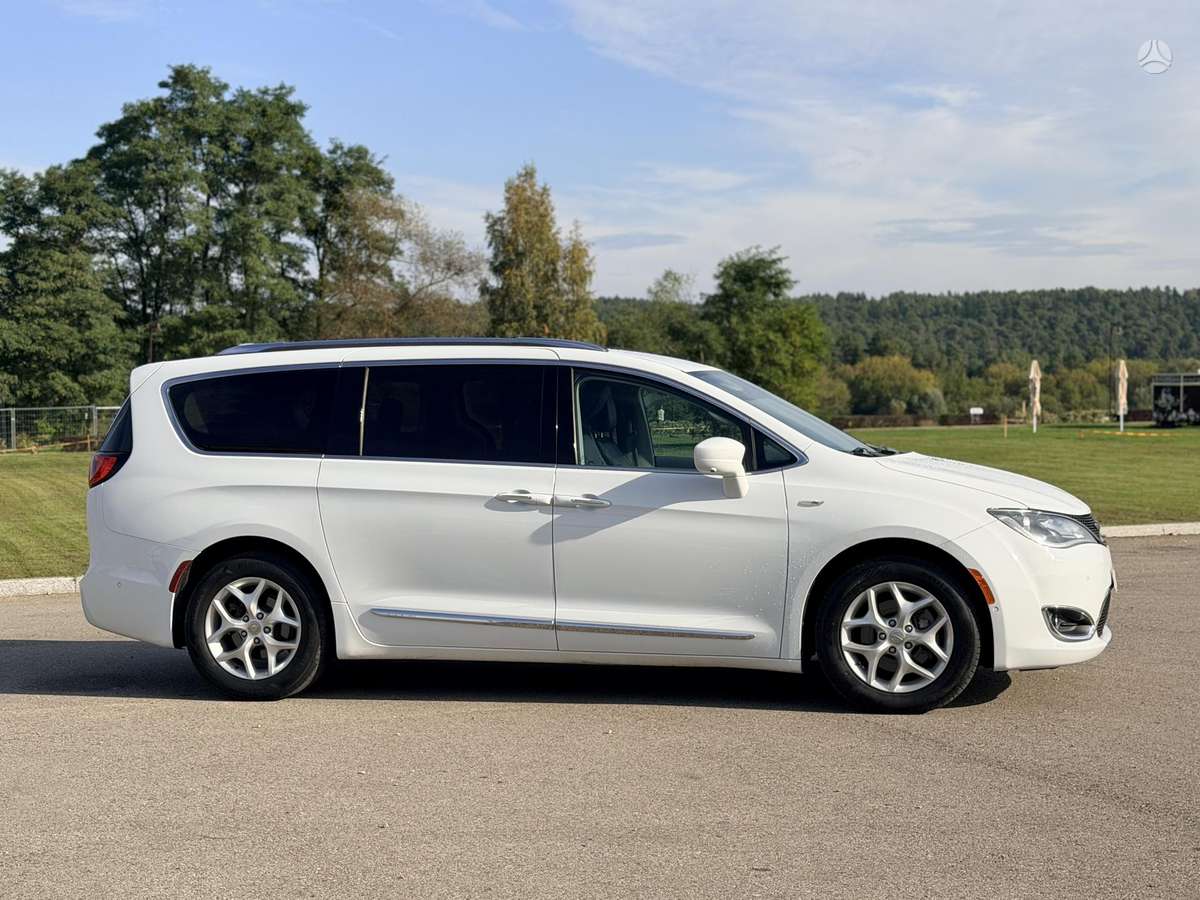 Chrysler Pacifica, 3.6 l., Минивэн