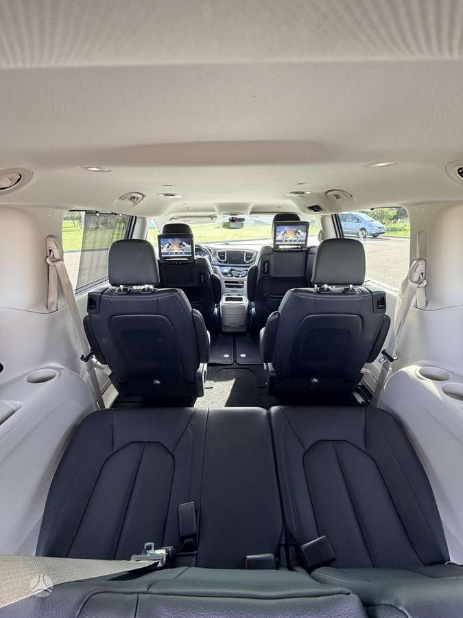 Chrysler Pacifica, 3.6 l., Минивэн
