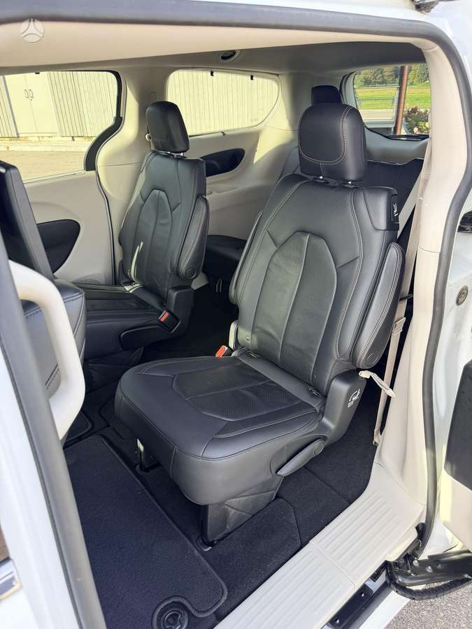 Chrysler Pacifica, 3.6 l., Минивэн