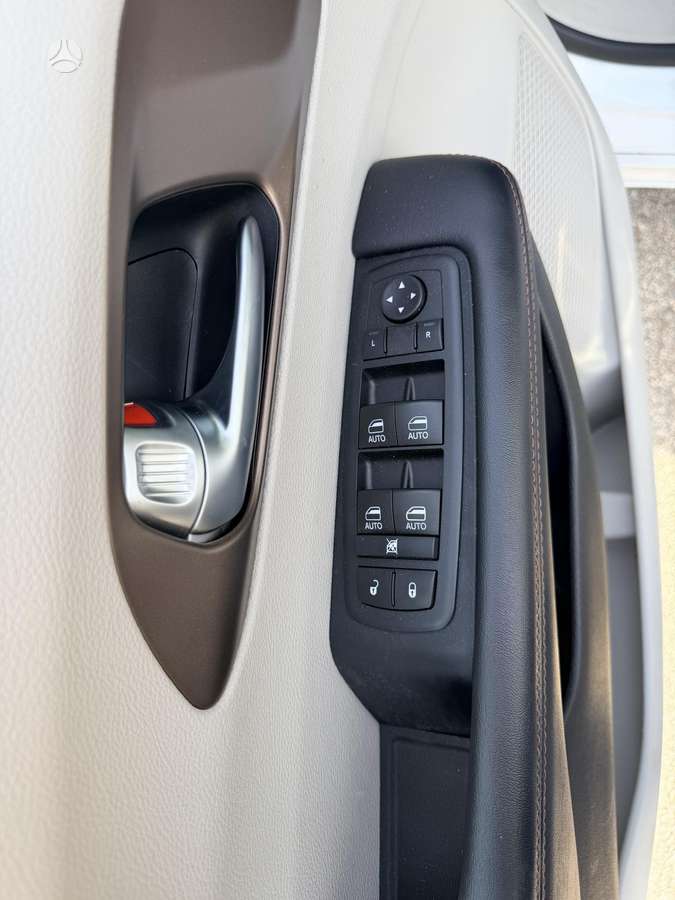 Chrysler Pacifica, 3.6 l., Минивэн