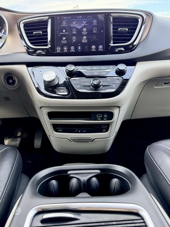Chrysler Pacifica, 3.6 l., Минивэн