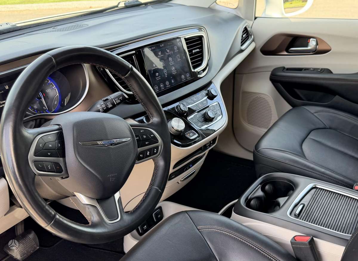 Chrysler Pacifica, 3.6 l., Минивэн