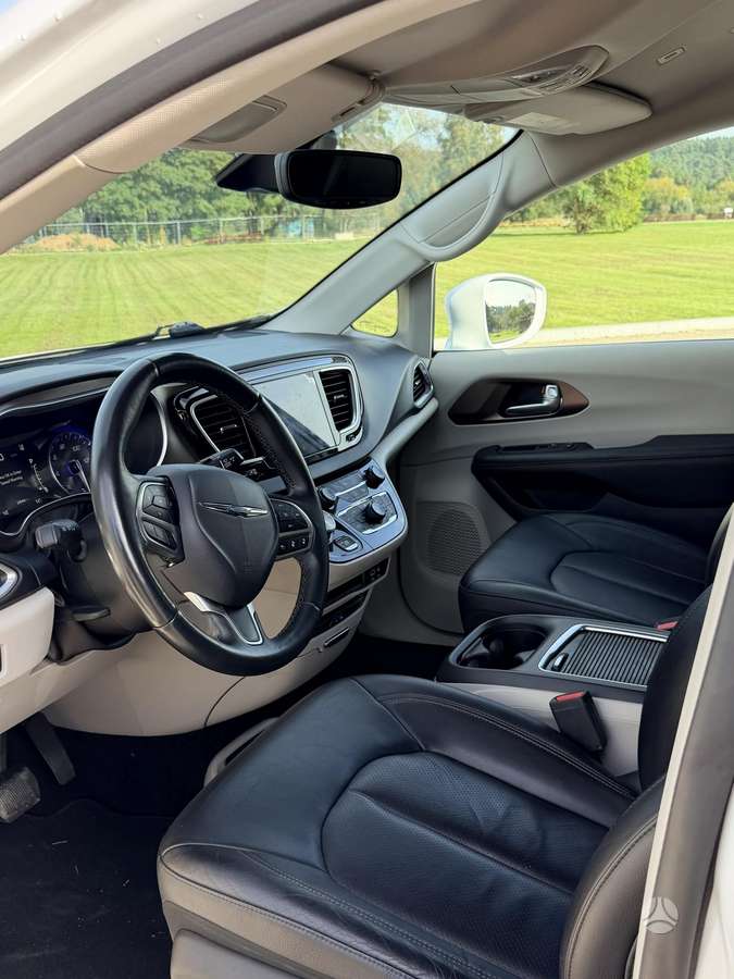 Chrysler Pacifica, 3.6 l., Минивэн