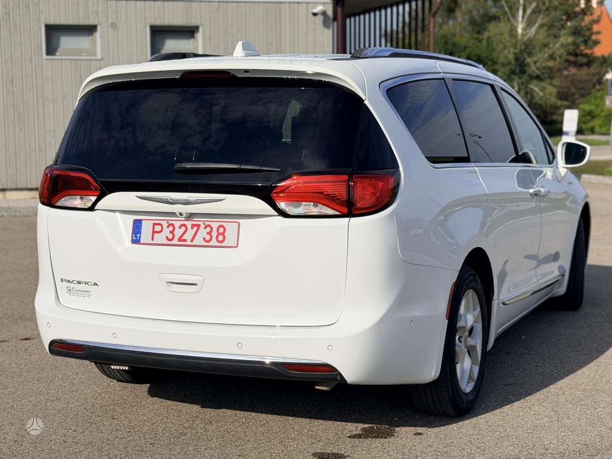 Chrysler Pacifica, 3.6 l., Минивэн