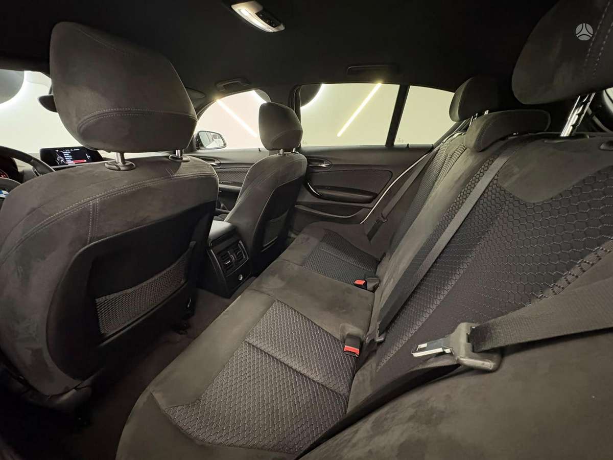 BMW 120, 2.0 l., Хэтчбек