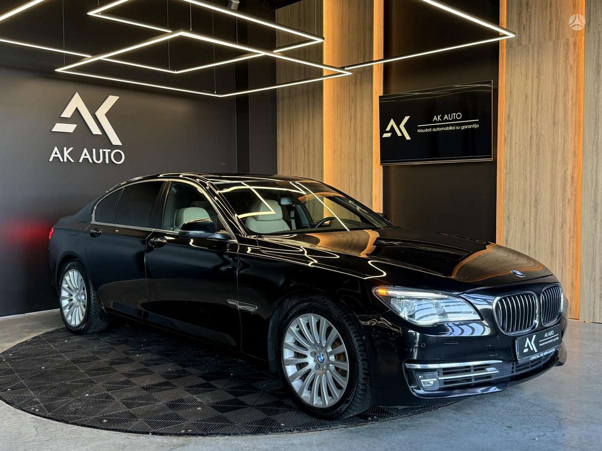 BMW 740, 3.0 l., Седан