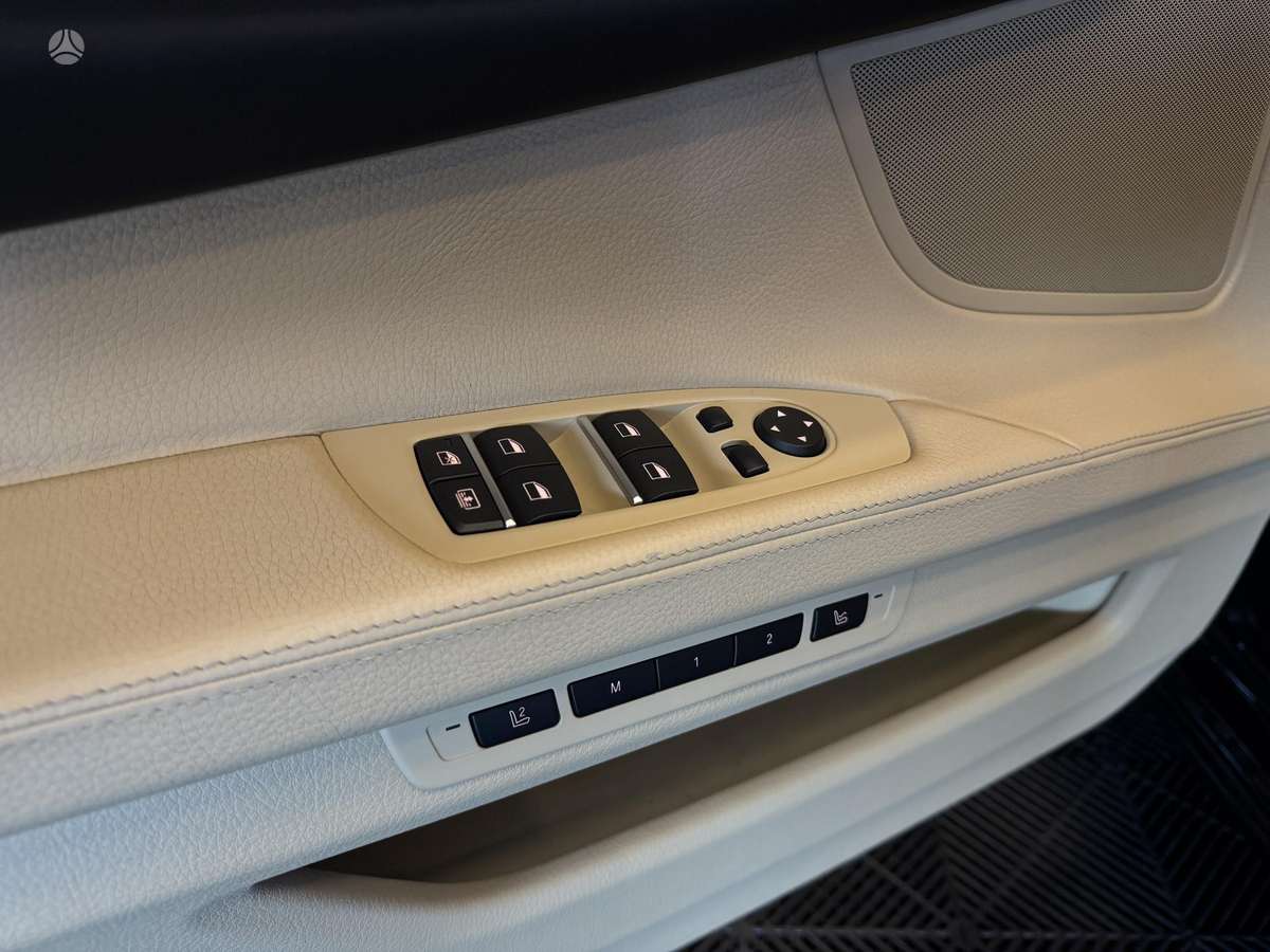 BMW 740, 3.0 l., Седан