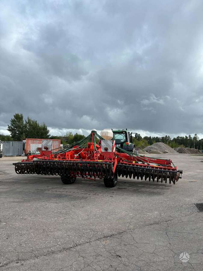 Kuhn Optimer7502R, scrapers, scrubbers