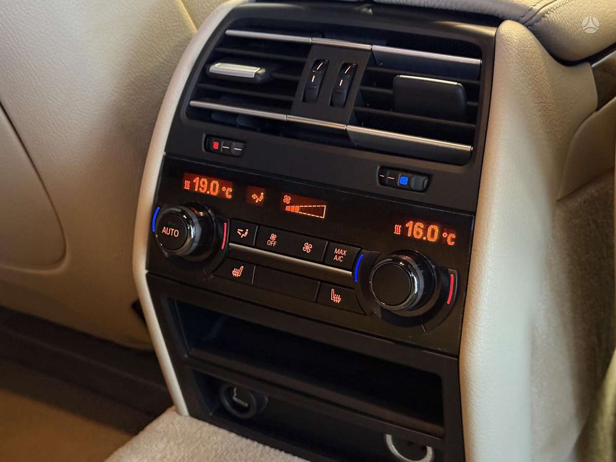 BMW 740, 3.0 l., Седан
