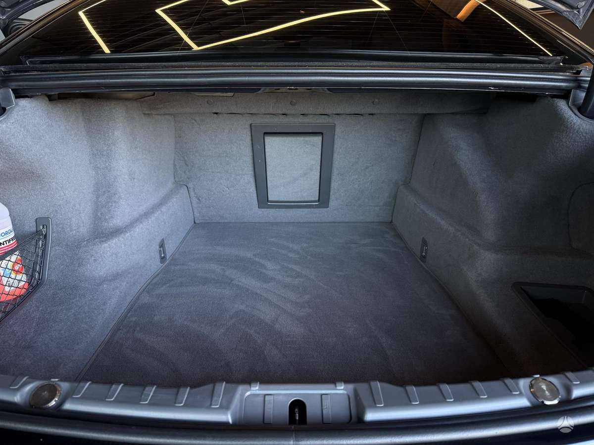 BMW 740, 3.0 l., Седан