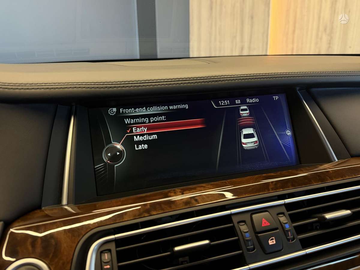 BMW 740, 3.0 l., Седан