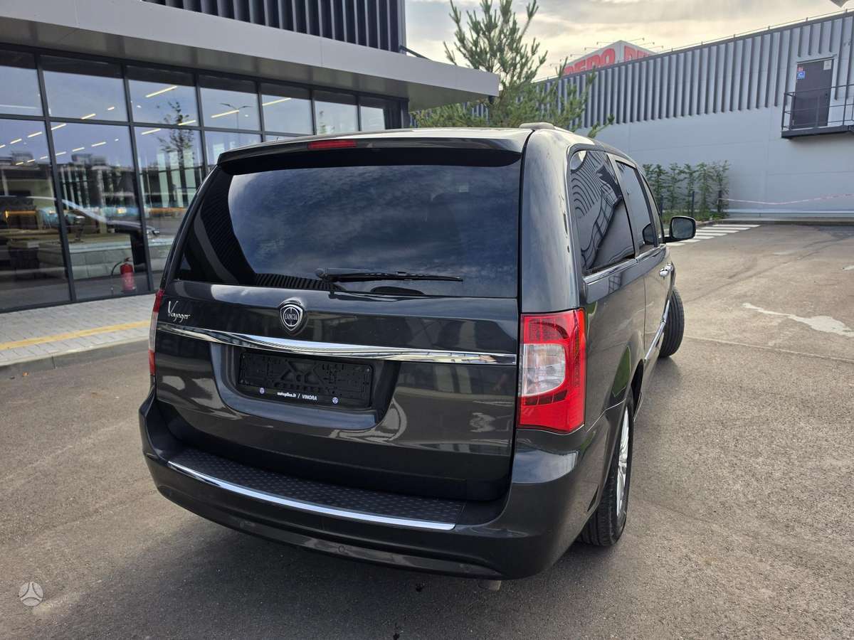 Lancia Voyager, 2.8 l., Минивэн