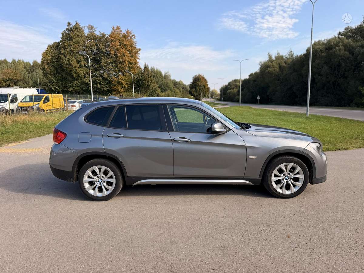 BMW X1, 2.0 l., Хэтчбек