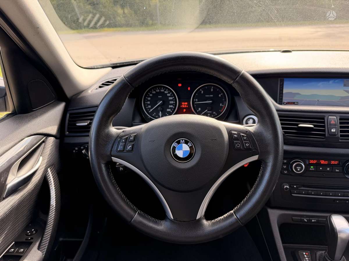 BMW X1, 2.0 l., Хэтчбек