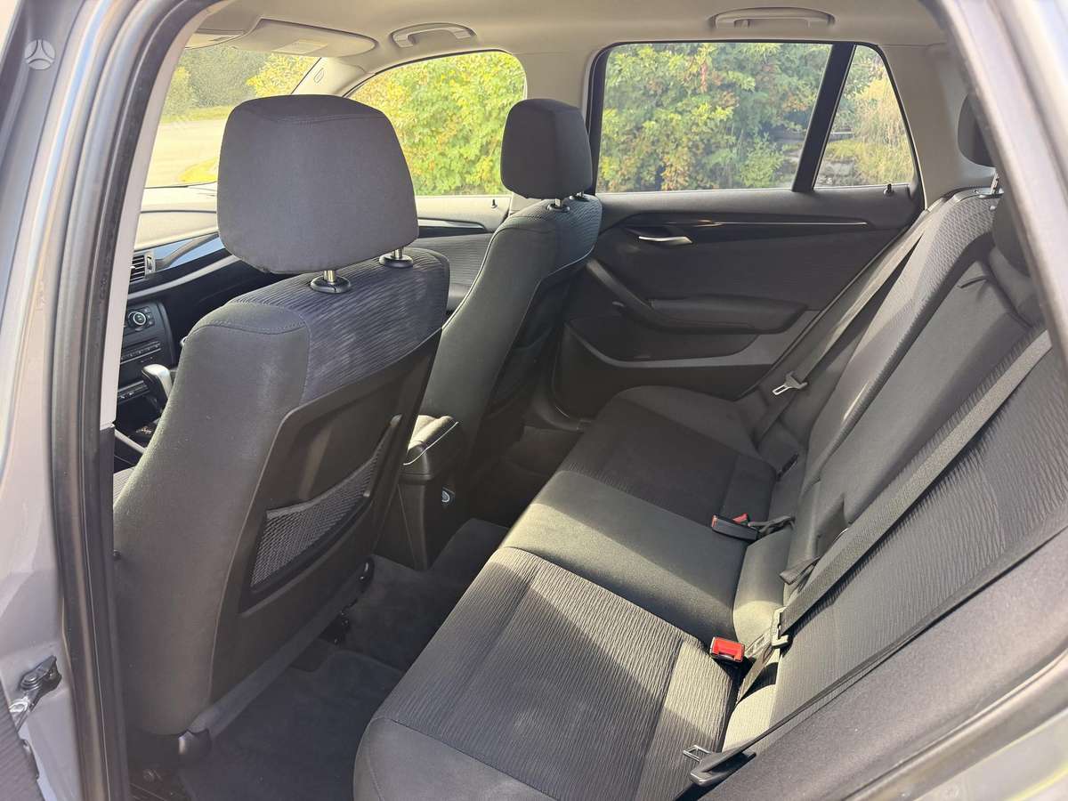 BMW X1, 2.0 l., Хэтчбек