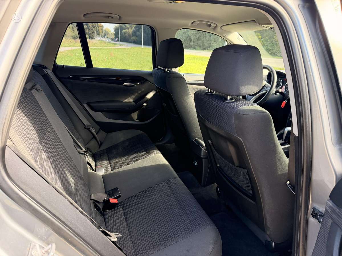 BMW X1, 2.0 l., Хэтчбек
