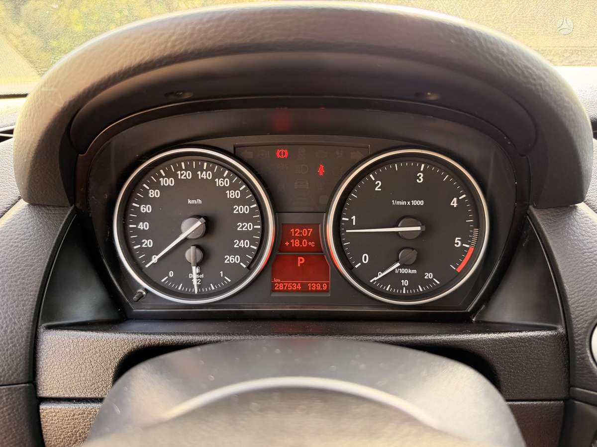 BMW X1, 2.0 l., hatchback