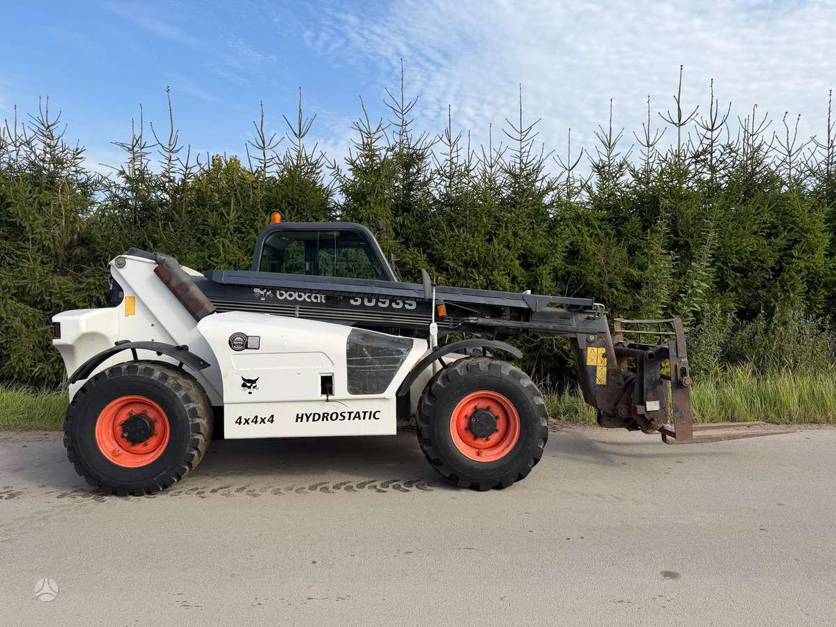 Bobcat T3093S, telescopic handler