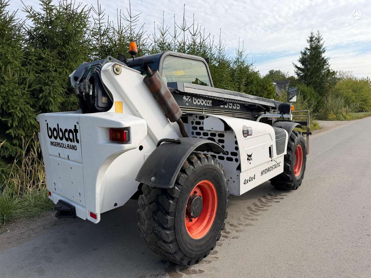Bobcat T3093S, telescopic handler