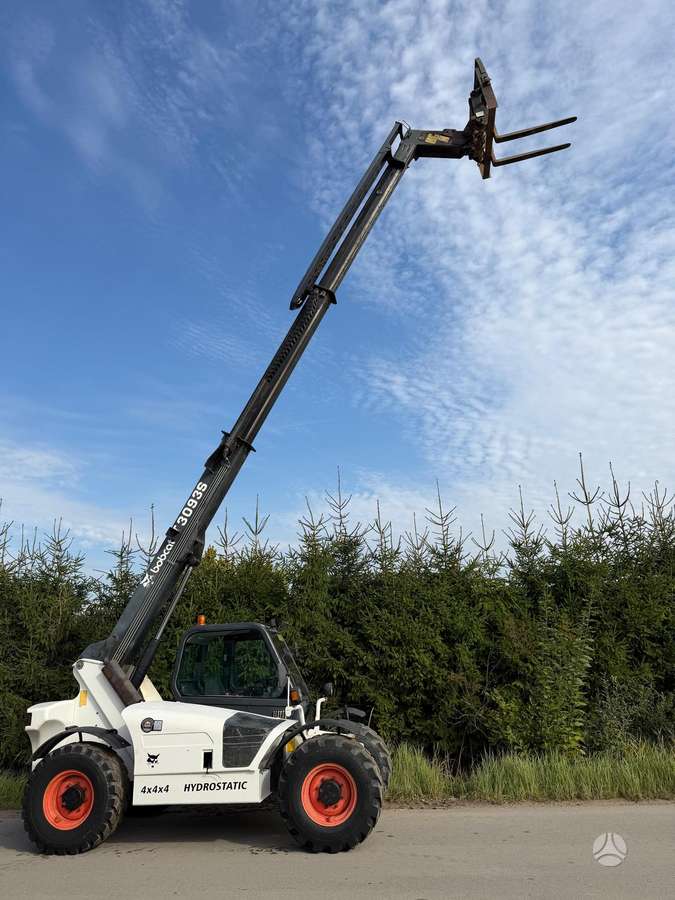 Bobcat T3093S, telescopic handler