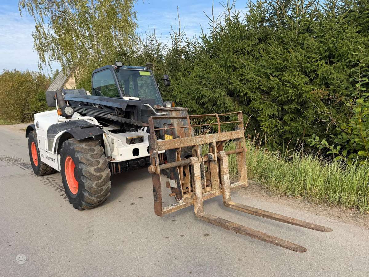 Bobcat T3093S, telescopic handler