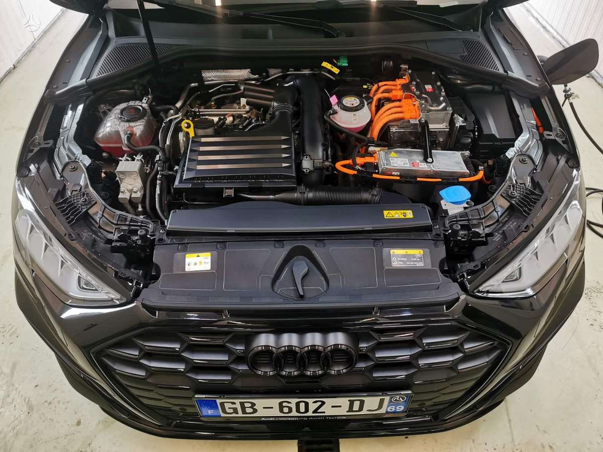 Audi A3, hečbekas