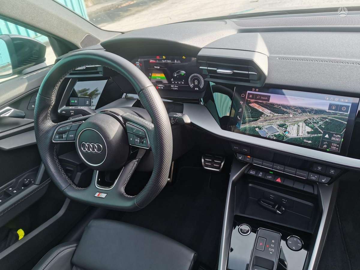 Audi A3, Хэтчбек