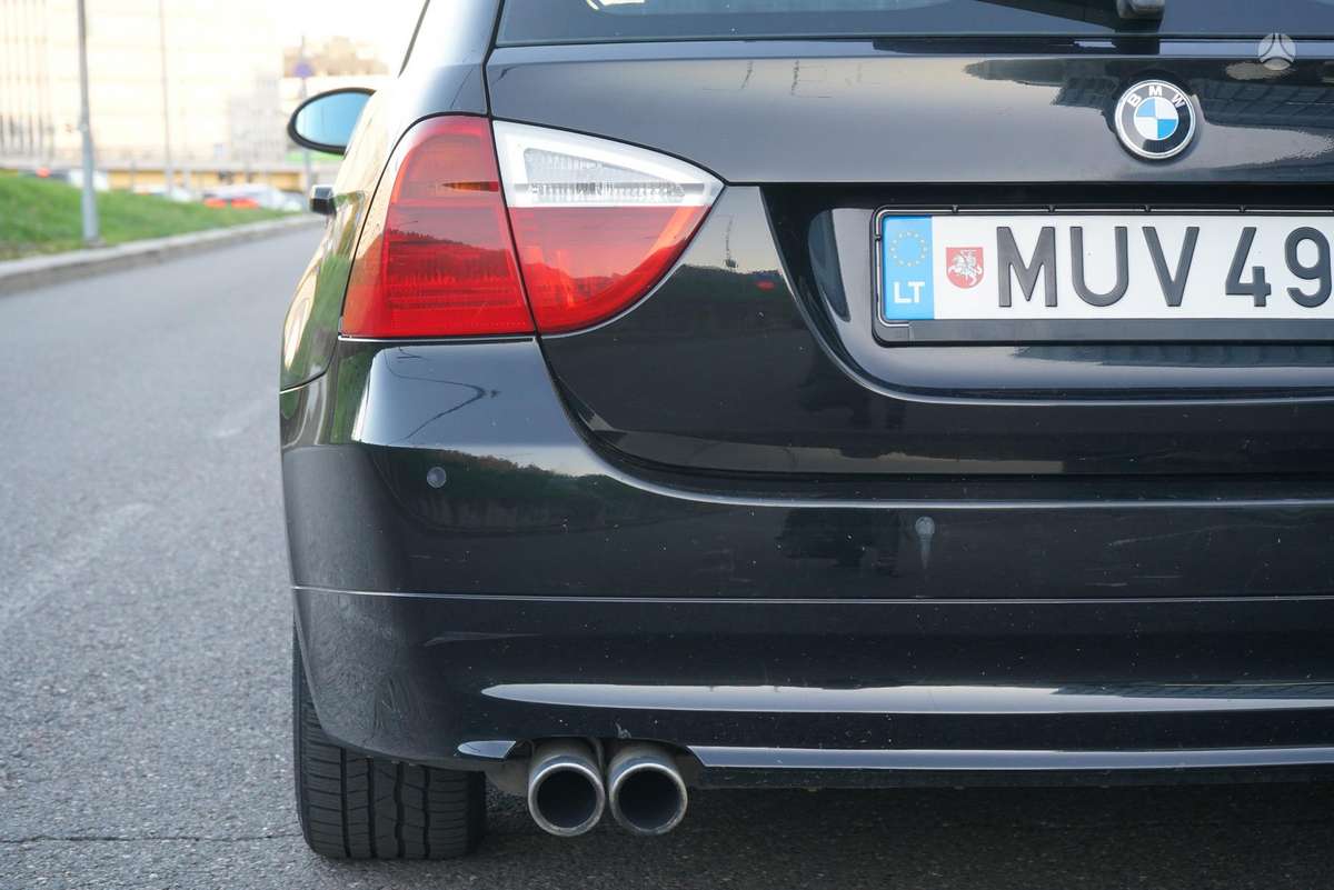 BMW 325, 3.0 l., wagon