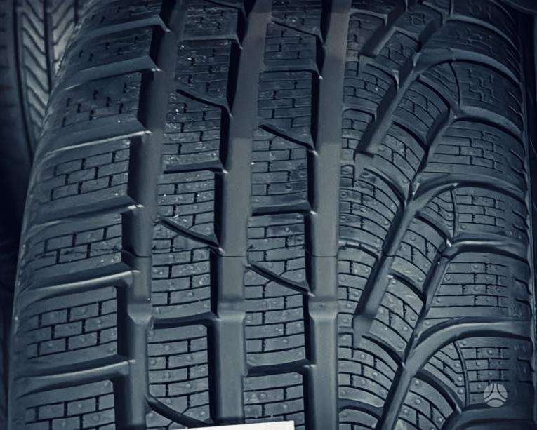 Pirelli, winter 235/45 R18