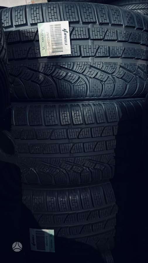 Pirelli, winter 235/45 R18