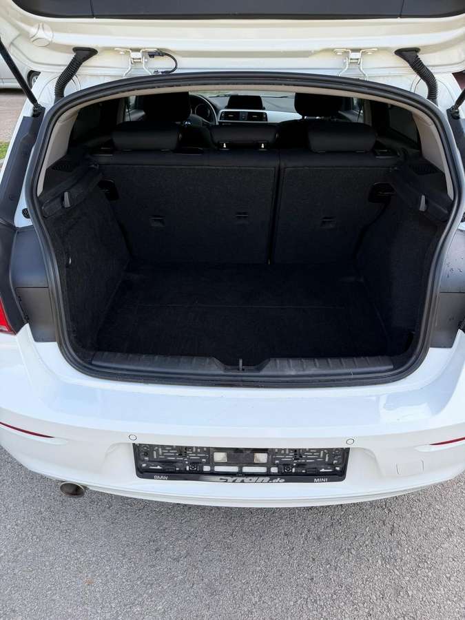BMW 116, 1.5 l., hatchback
