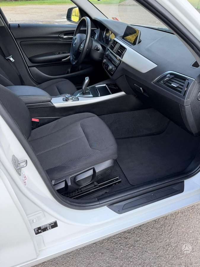 BMW 116, 1.5 l., hatchback