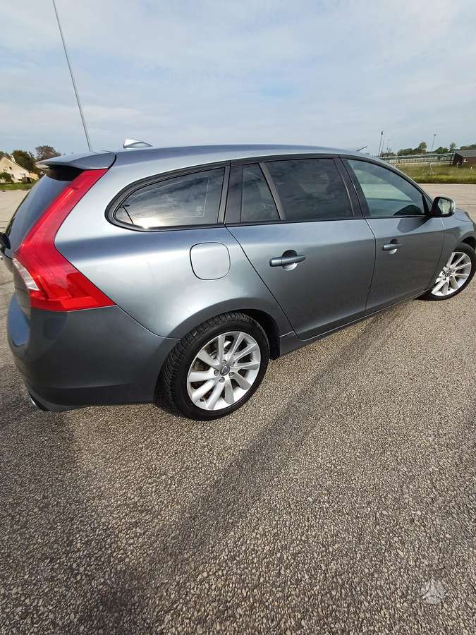 Volvo V60, 2.0 l., Универсал