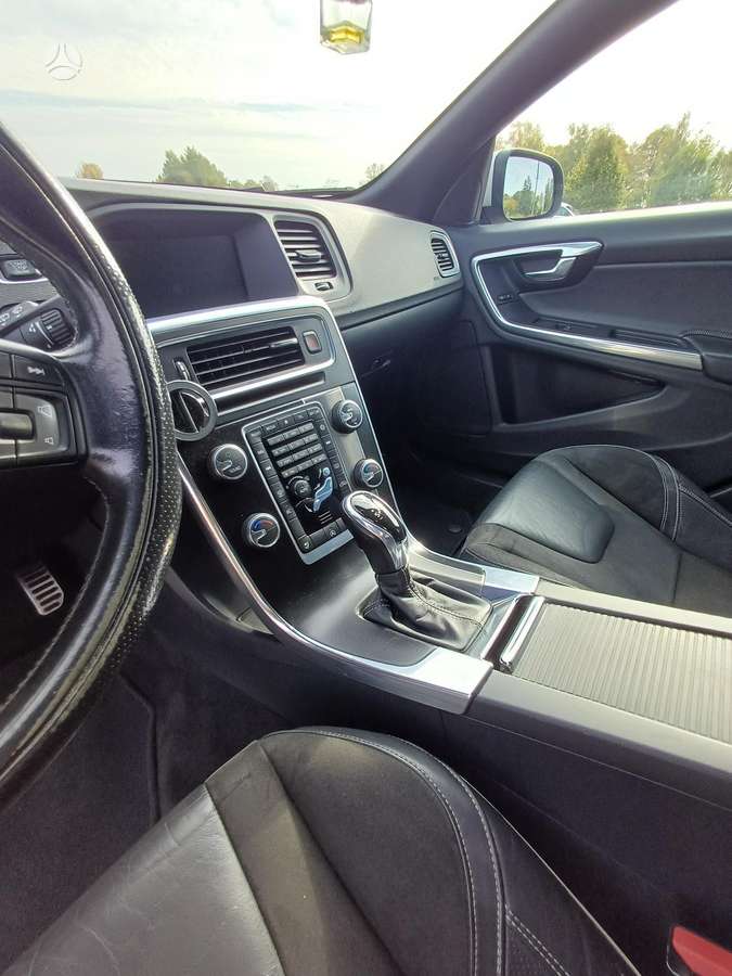 Volvo V60, 2.0 l., universalas