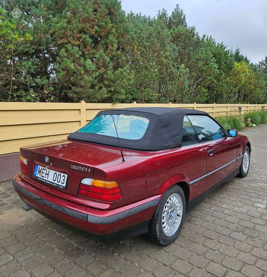 BMW 320, 2.0 l., convertible