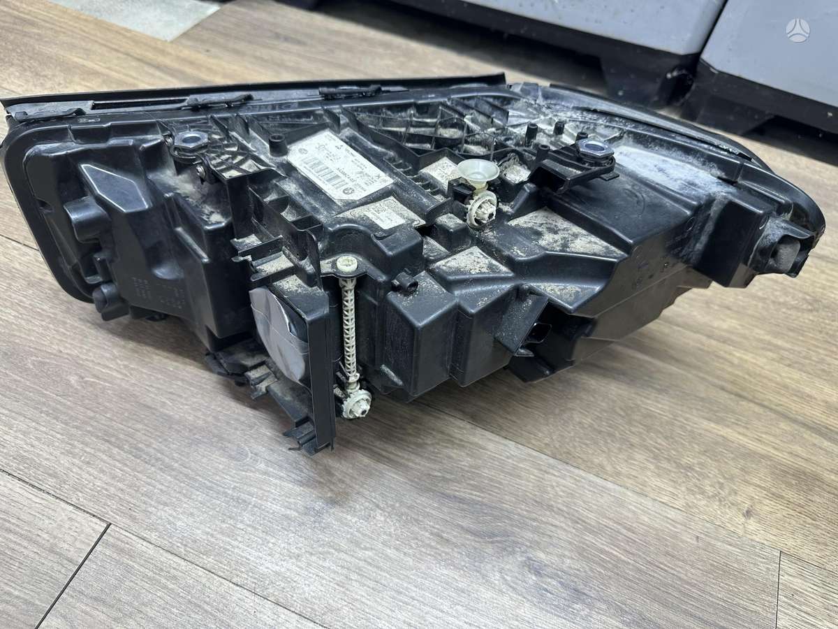 BMW 5 serija žibintai