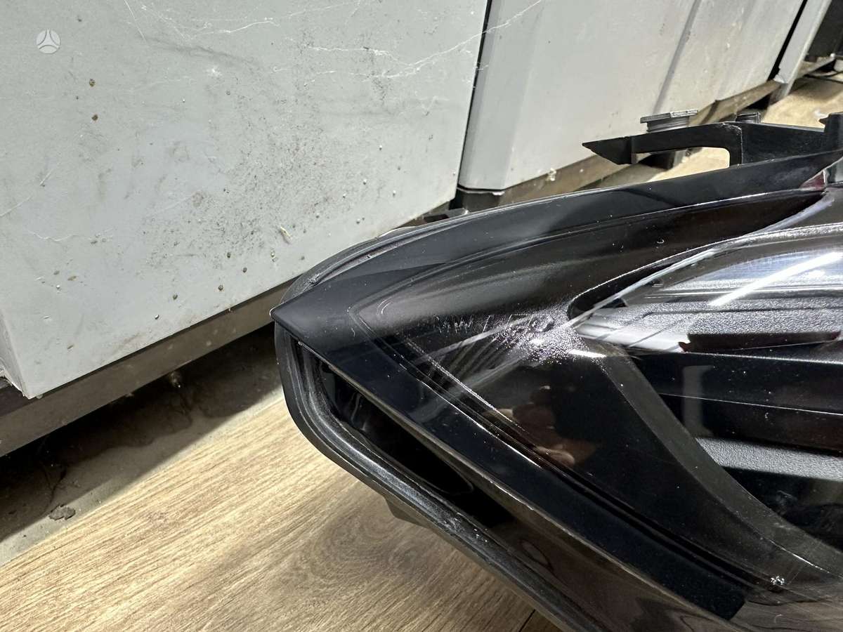 BMW 4 serija žibintai
