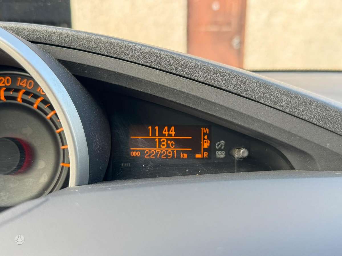 Toyota Verso, 2.0 l., Минивэн